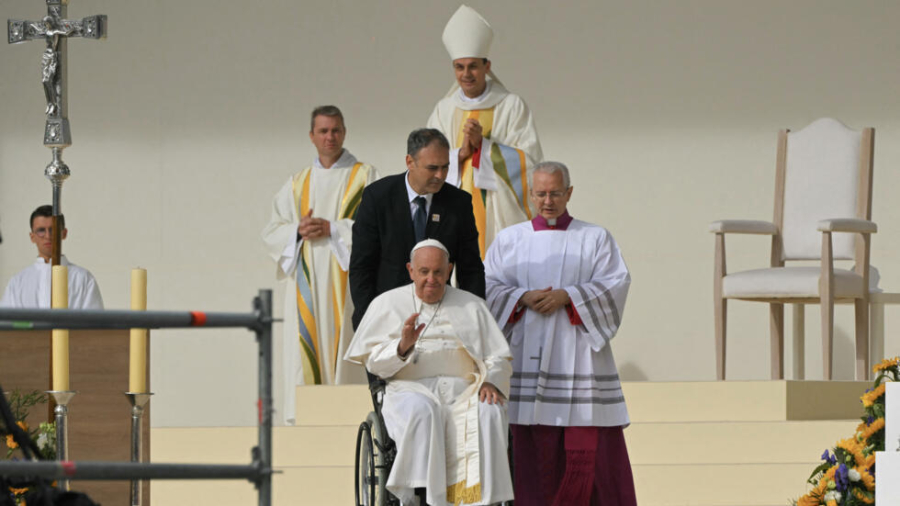 Papa retorna a Roma após viagem a Luxemburgo e Bélgica