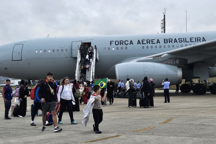 Quinto voo de repatriação pousa em SP. Operação soma 1.105 resgatados do Líbano