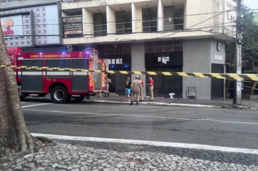 Lojinha do Treze tem princípio de incêndio em CG; fogo é controlado