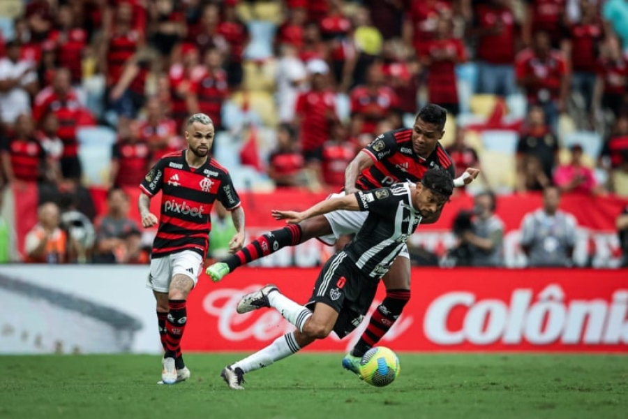 Flamengo vence Atlético-MG e larga em vantagem na decisão da Copa do Brasil